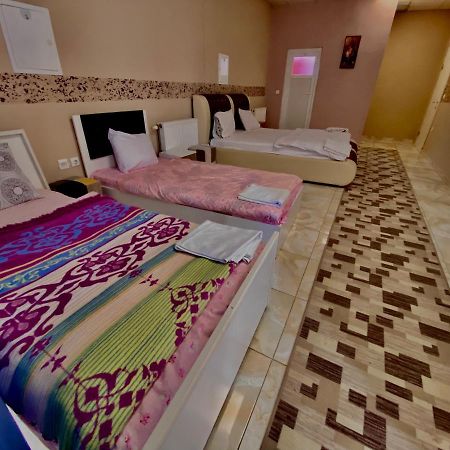 Rio Hotel Prizren Exterior foto