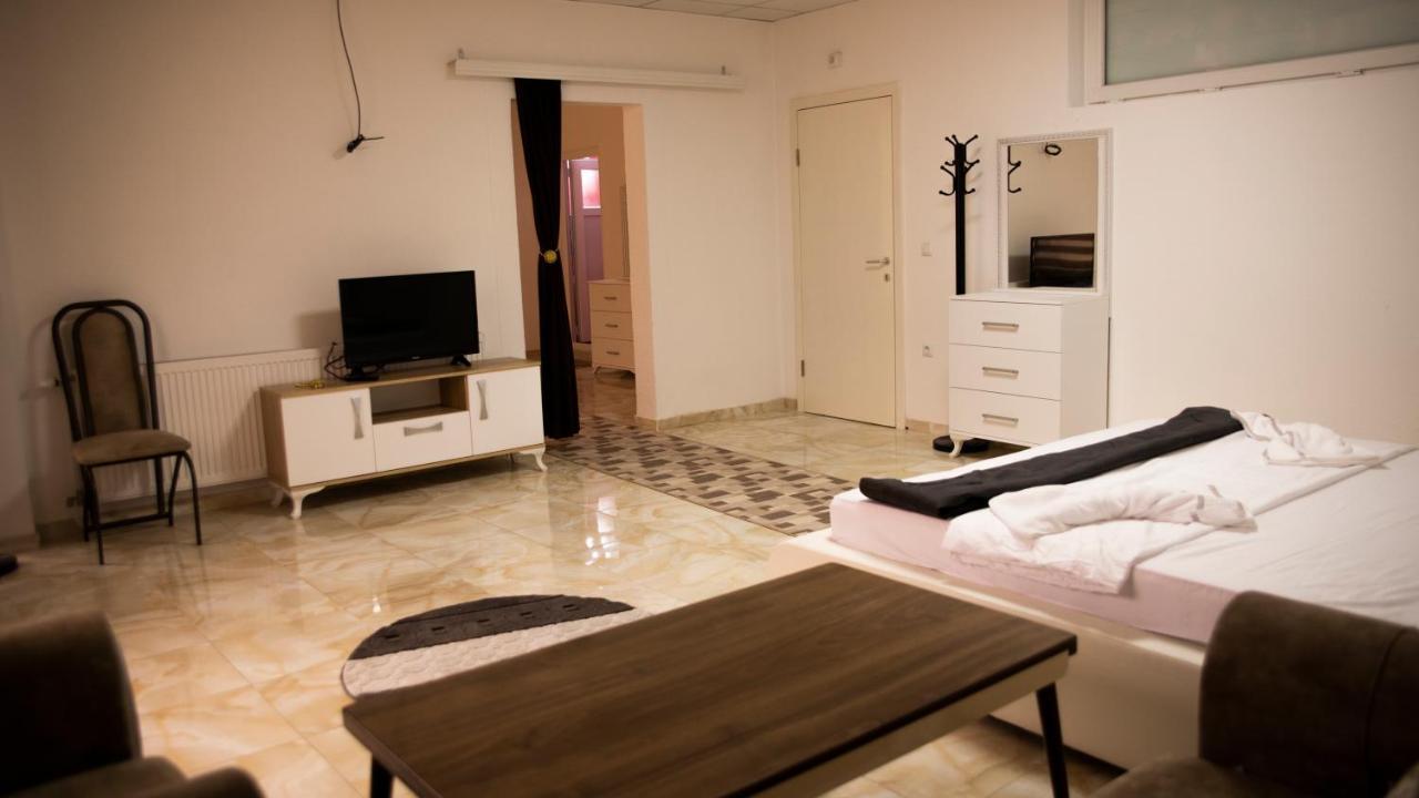 Rio Hotel Prizren Exterior foto