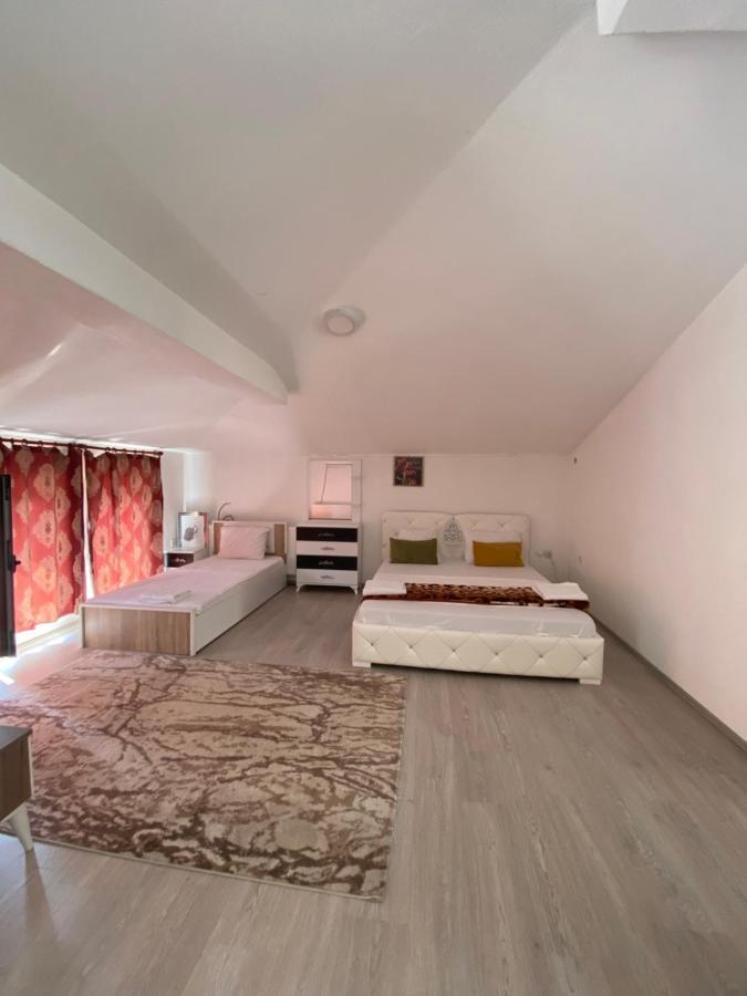 Rio Hotel Prizren Exterior foto