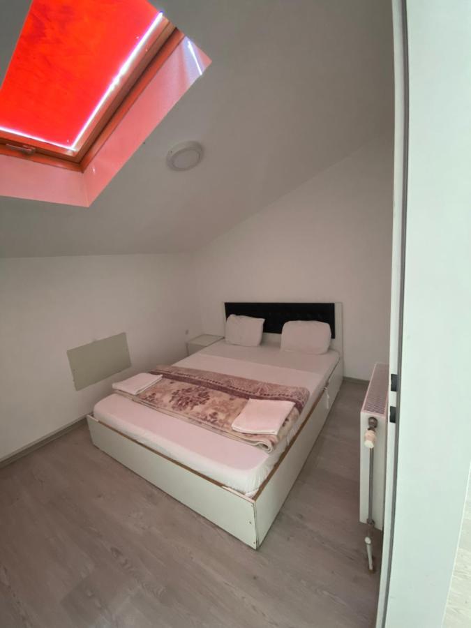 Rio Hotel Prizren Exterior foto